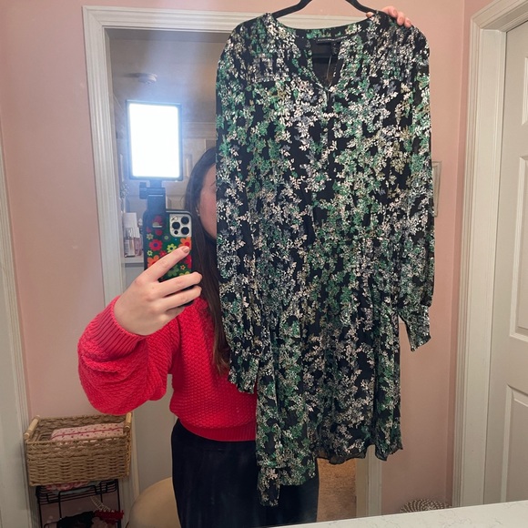 NWT White House Black Market Smocked Blouson Dress- Little Lead Burnout - Picture 11 of 16